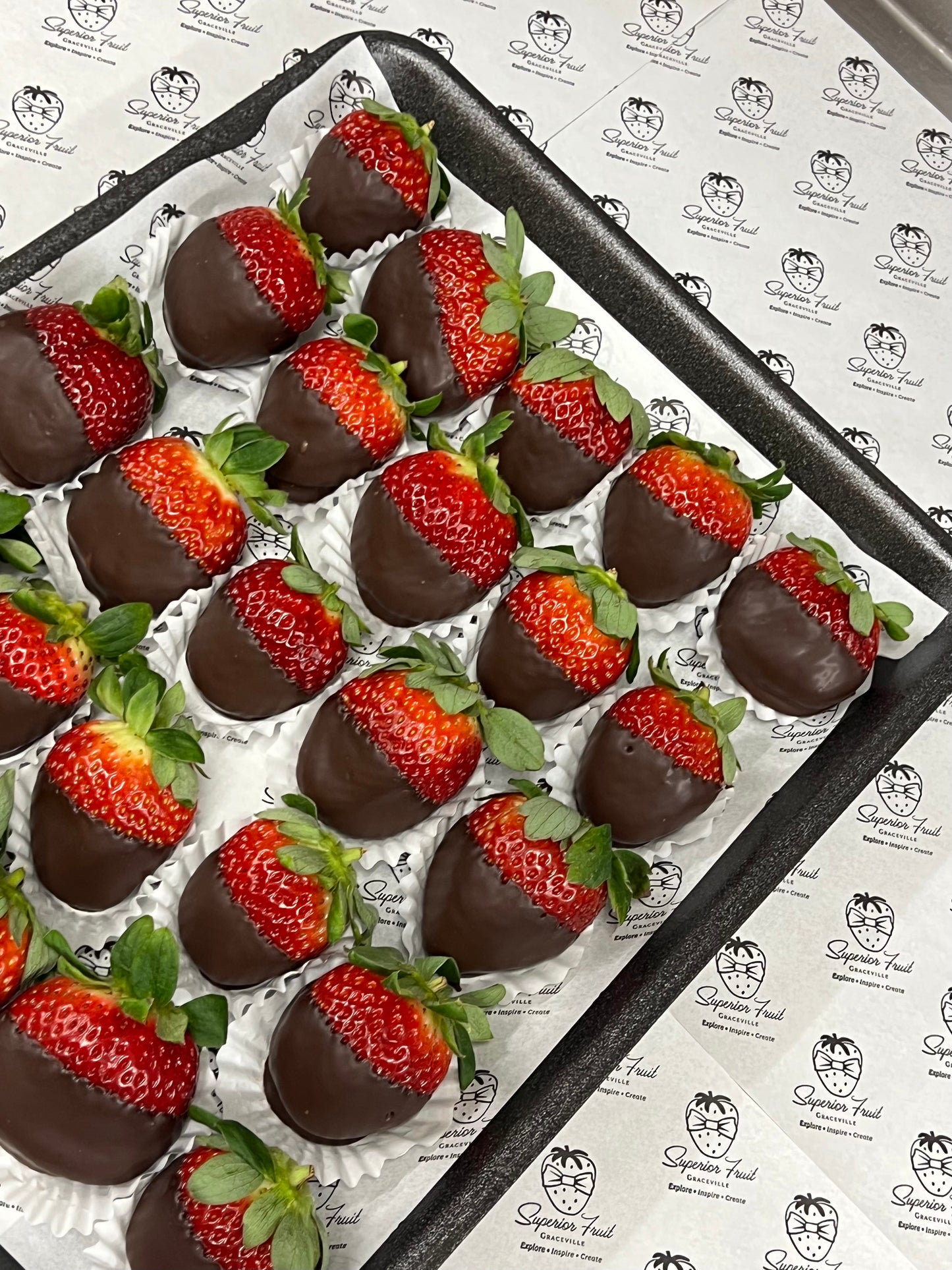 SEASONAL! Our Famous Choc Dipped Strawberry Platter π« π