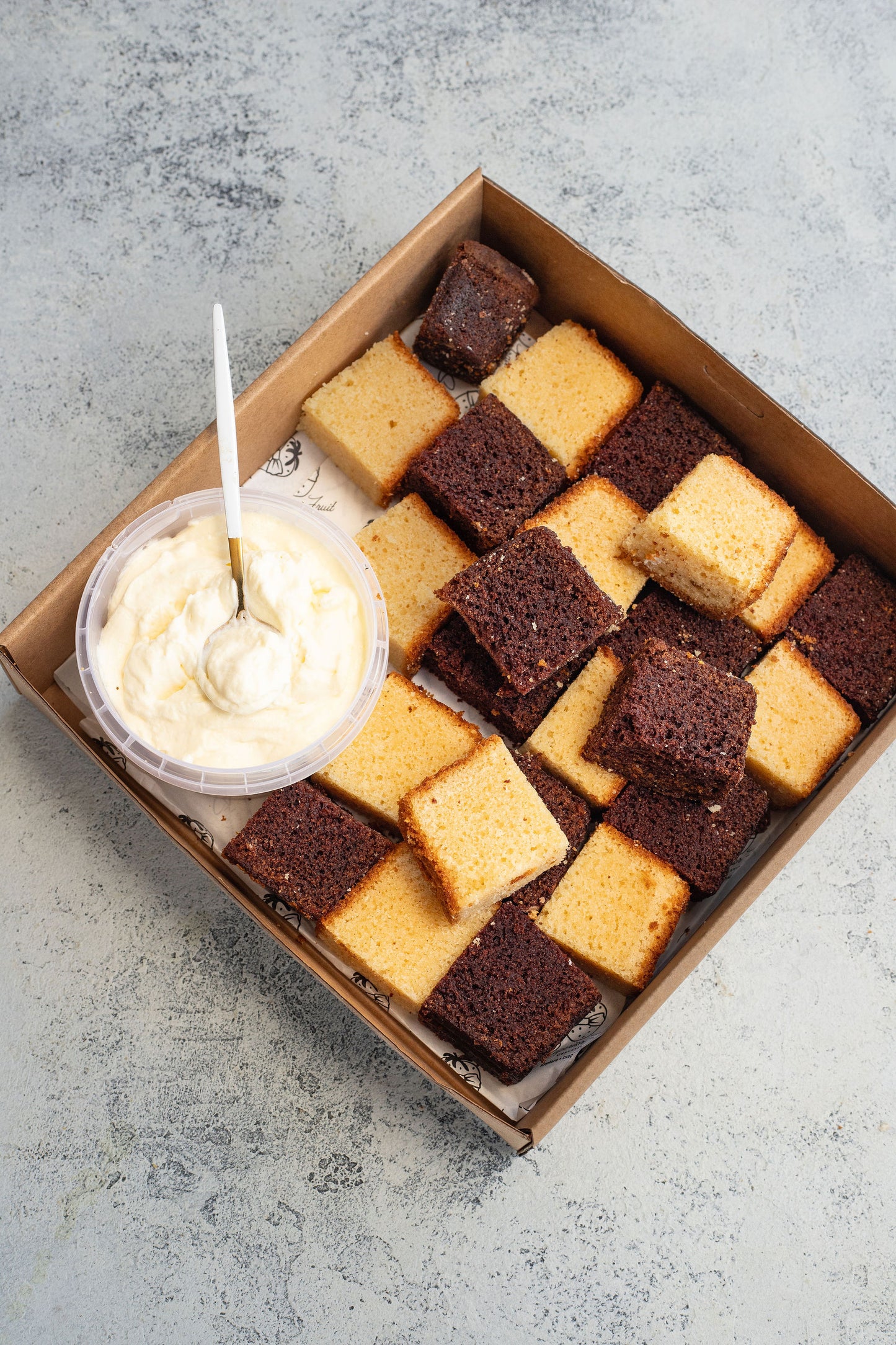 Sweet Cake Box