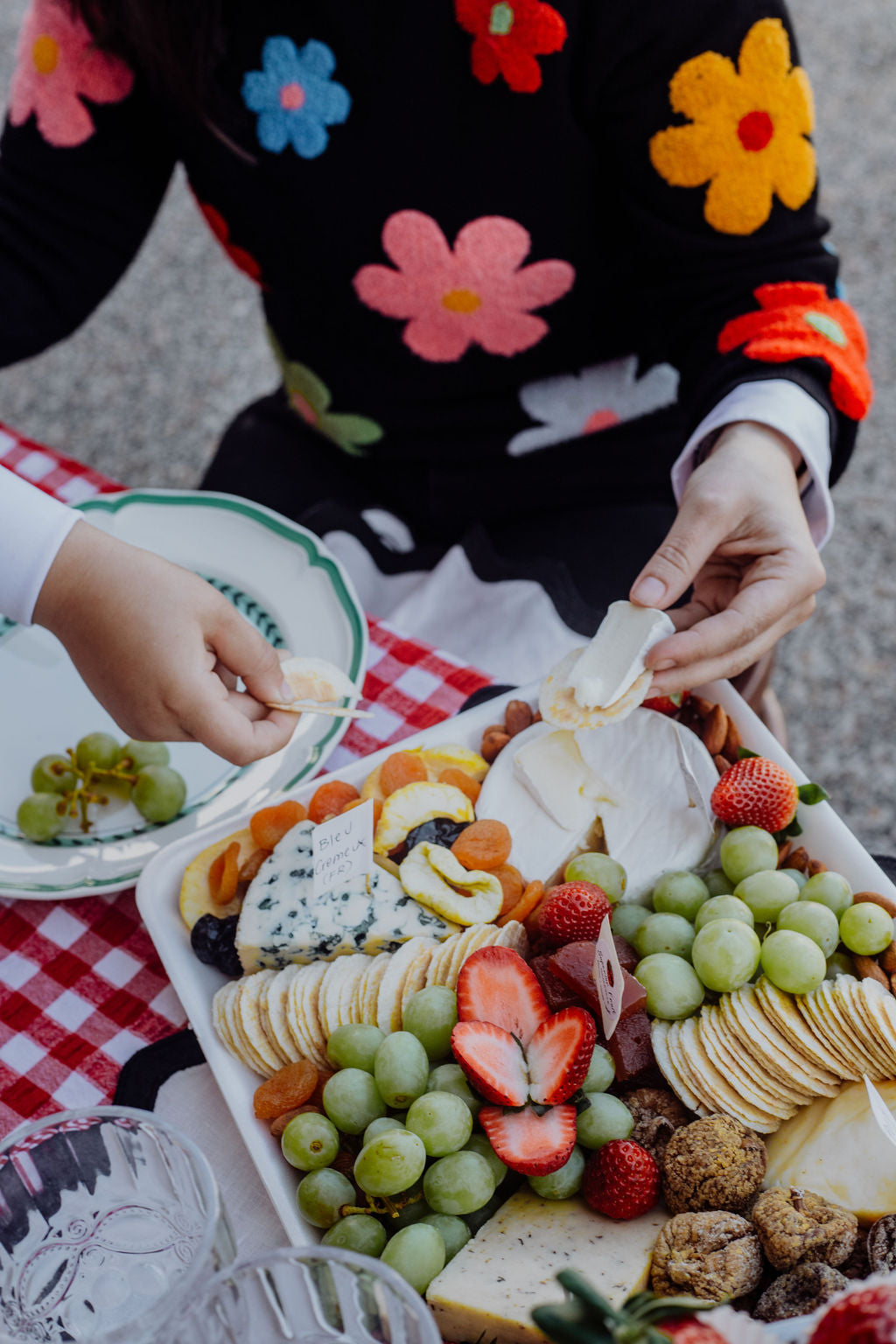 Superior Cheese Platter - 4 cheeses